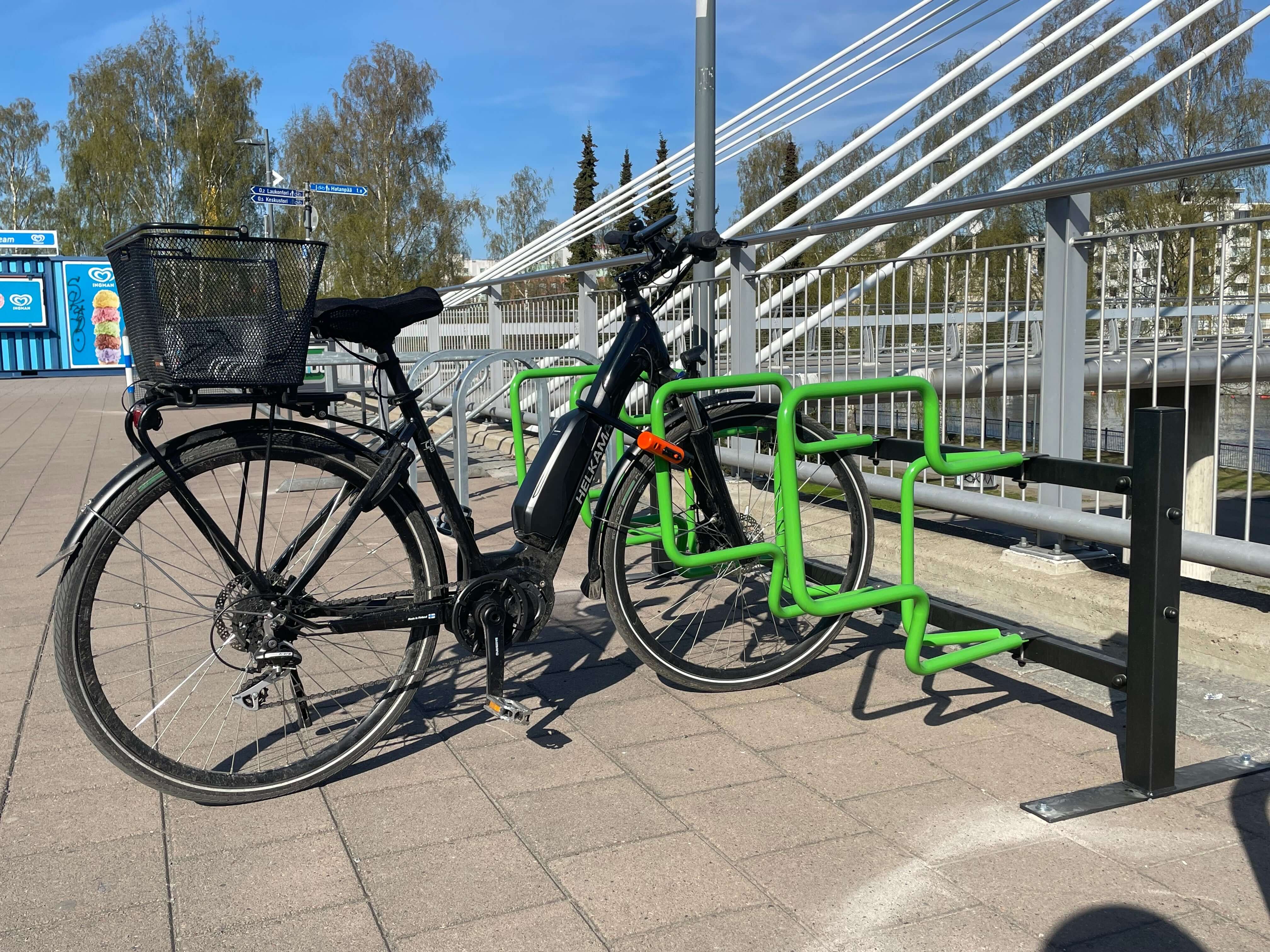 CubiQ Premium cykelställ, enkelsidigt, ytmontering