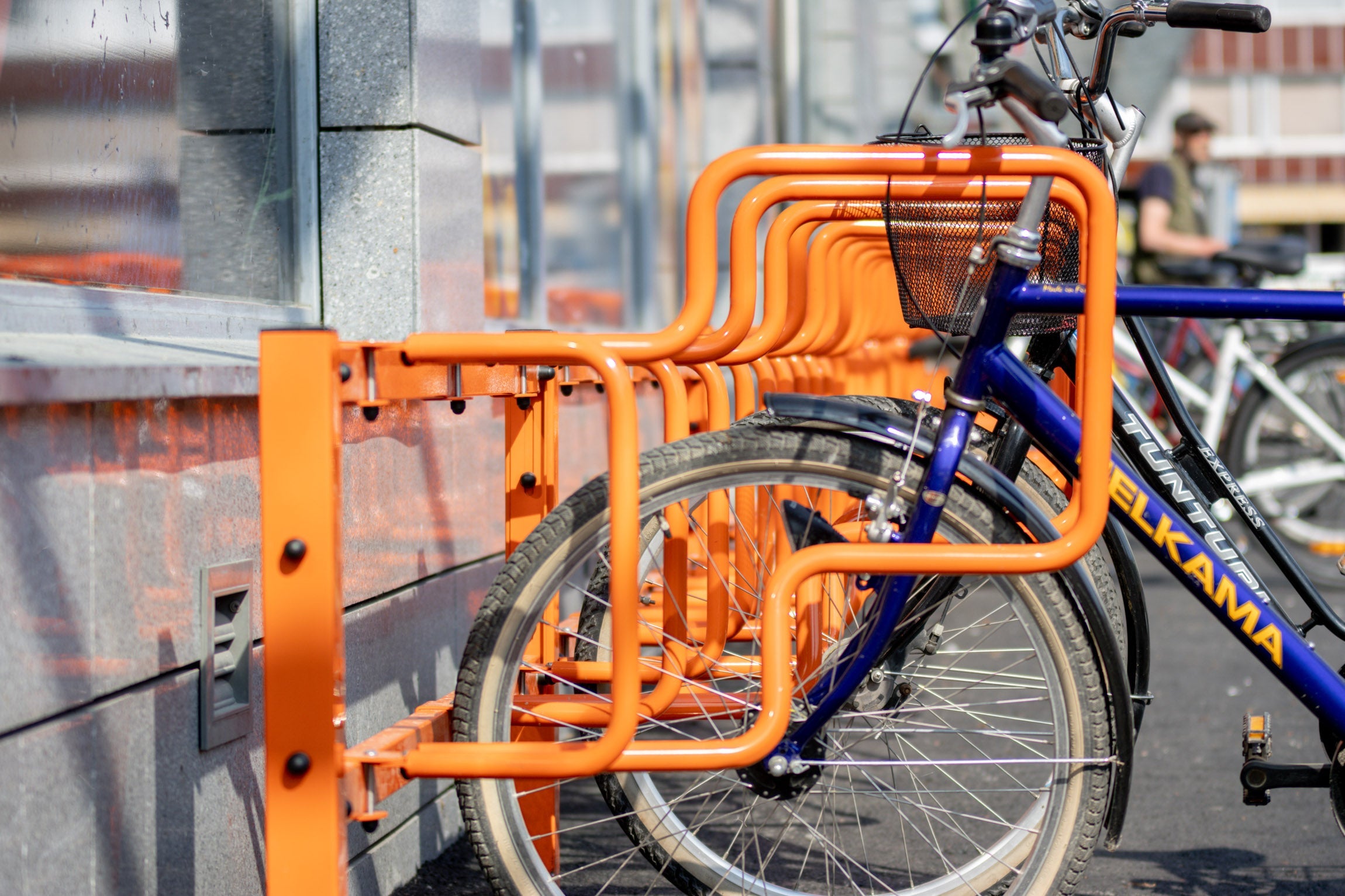 Cykelparkeringar och rastplatser vid Vammala torg