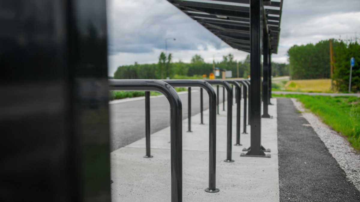 Runkolukittava pyöräteline U2, spm, L1000xK900, Pinta - asennettava - Lehtovuori